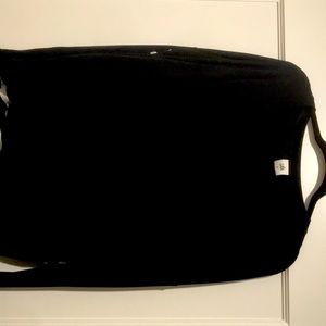 Cabi Vneck long sleeve.  Relaxed fit.  Navy front and striped back. Style #5742